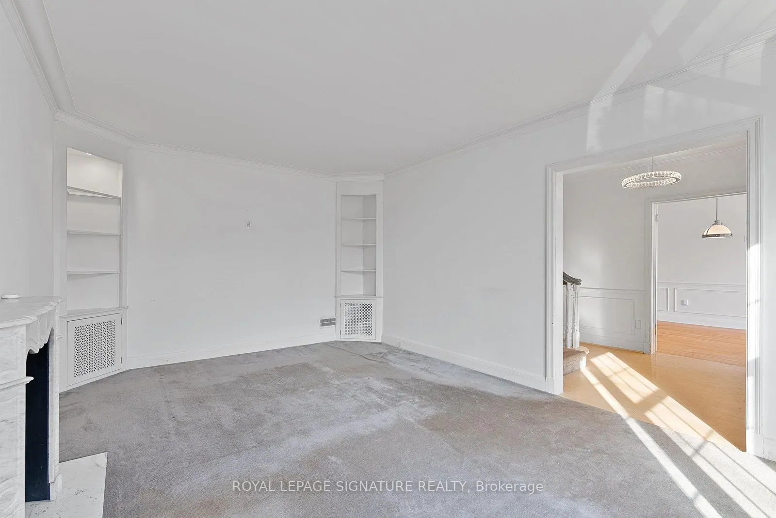Photo 8 of 56 Mason Boulevard, Toronto, Bedford Park-Nortown — HOMEH