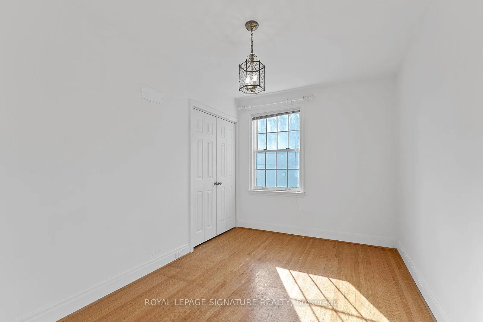 Photo 42 of 56 Mason Boulevard, Toronto, Bedford Park-Nortown — HOMEH