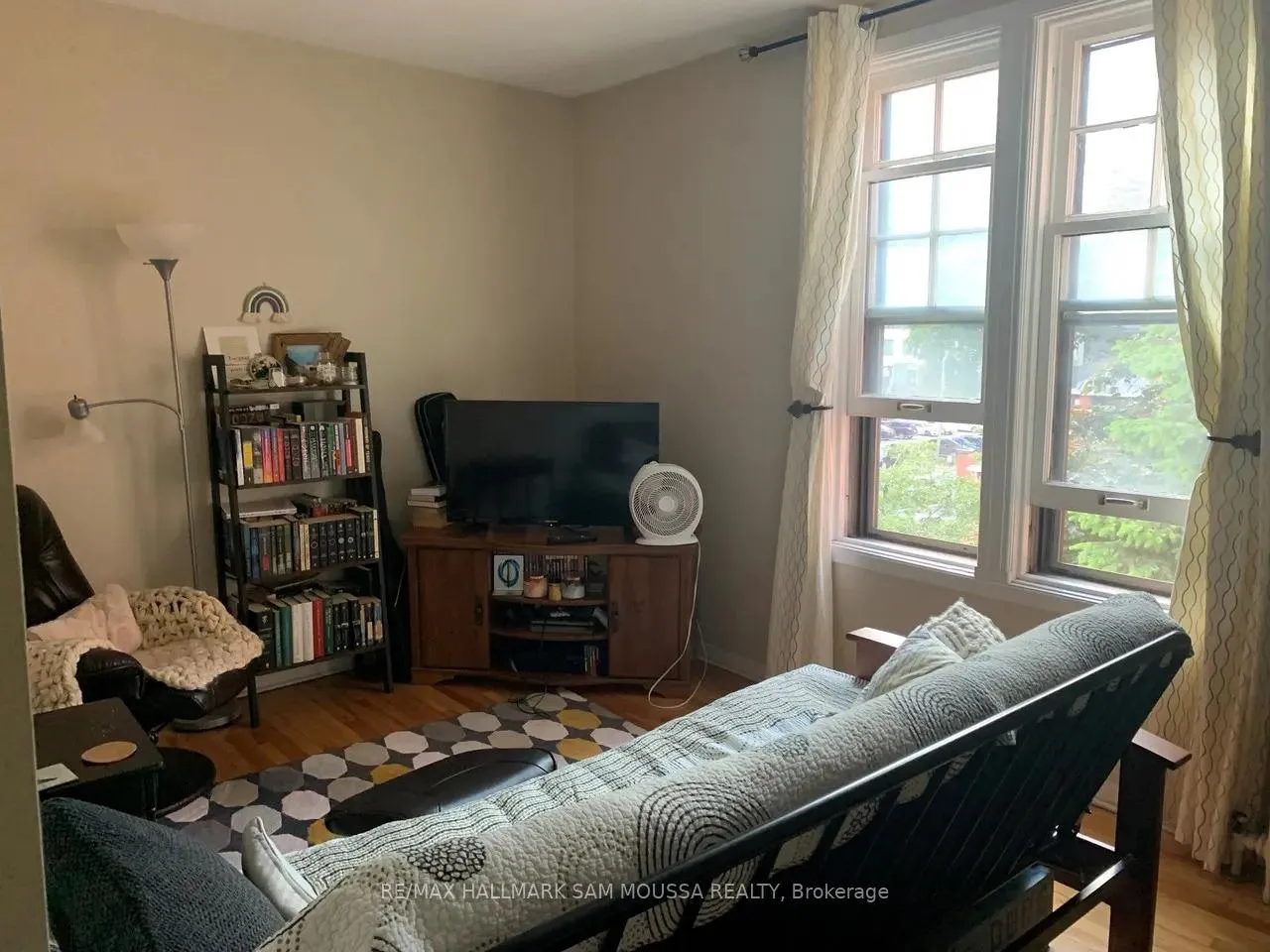 Photo 4 of Unit 10, 232 Cooper Street, Ottawa, Ottawa Centre — HOMEH