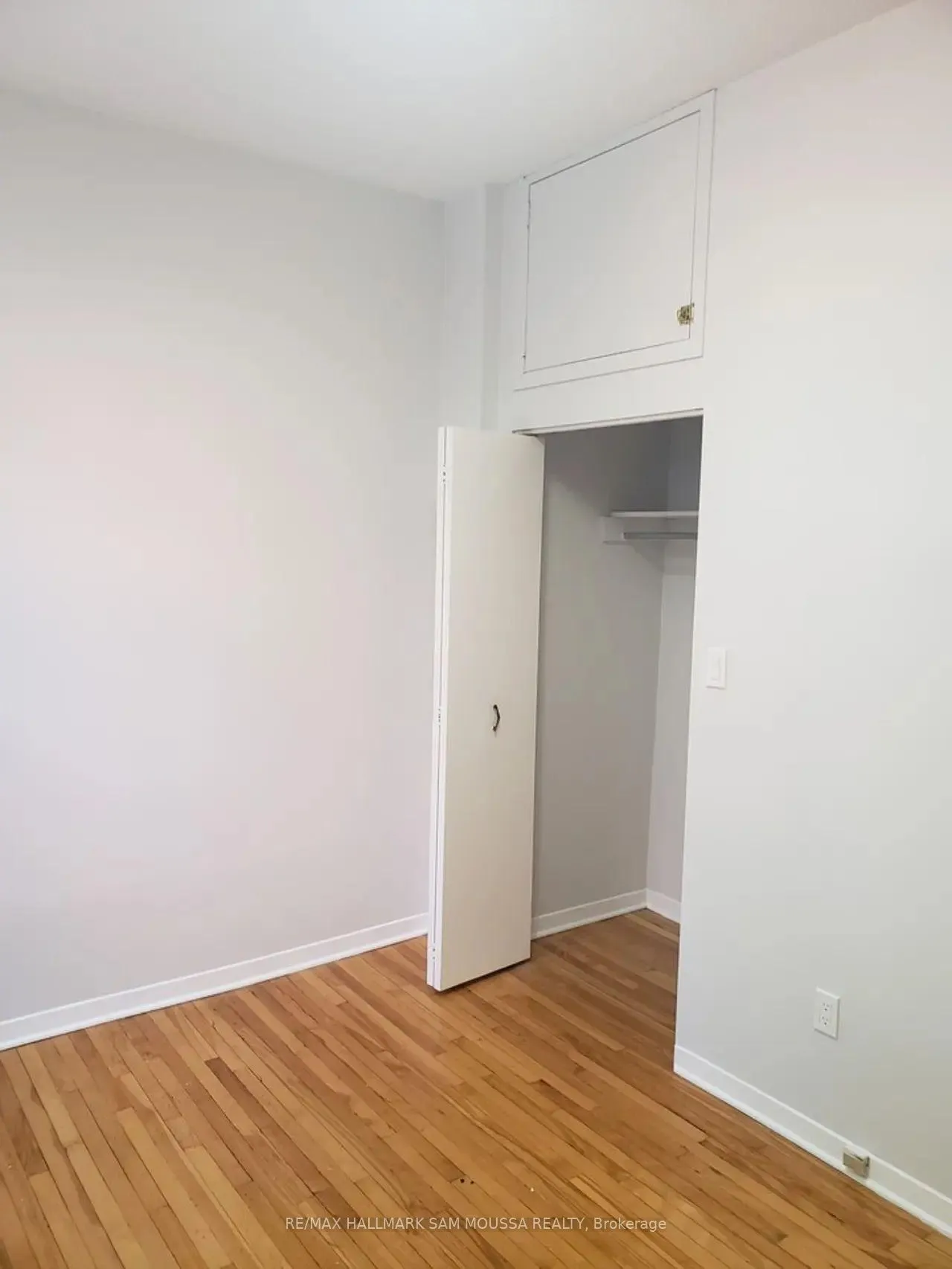 Photo 10 of Unit 3, 232 Cooper Street, Ottawa, Ottawa Centre — HOMEH