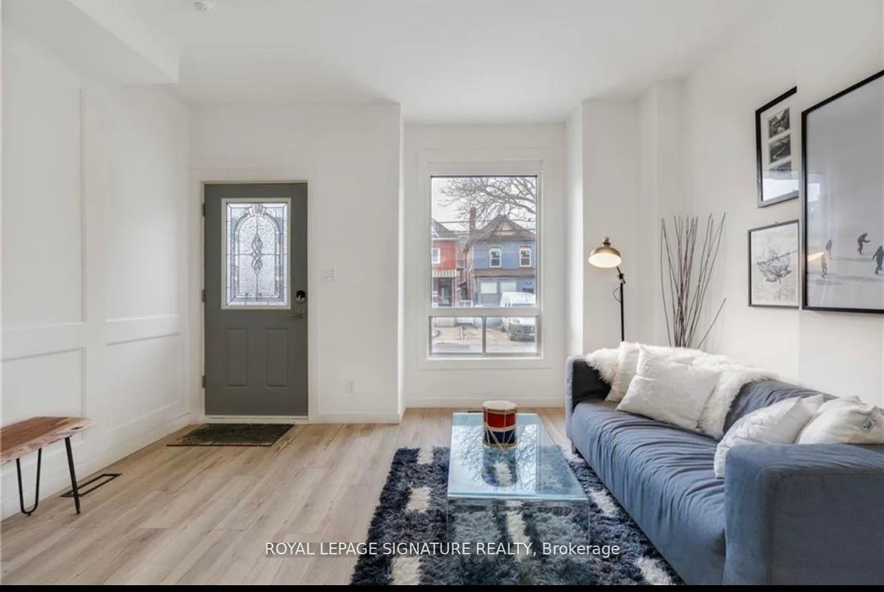 Photo 2 of 40 Fullerton Avenue, Hamilton, Gibson — HOMEH