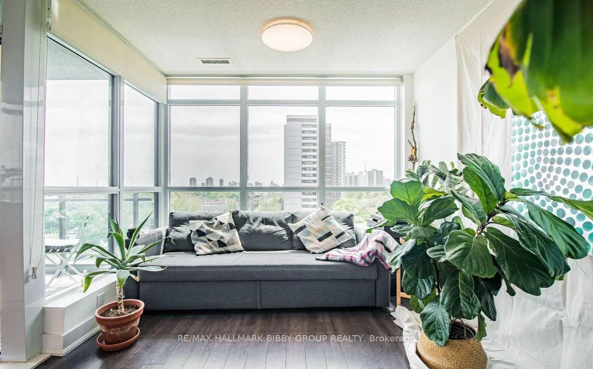 Photo 6 of Unit 903, 1048 Broadview Avenue, Toronto, Broadview North — HOMEH