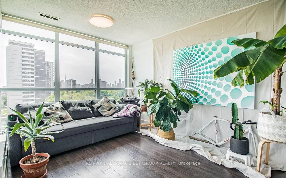 Photo 8 of Unit 903, 1048 Broadview Avenue, Toronto, Broadview North — HOMEH