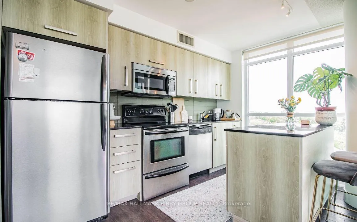 Photo 9 of Unit 903, 1048 Broadview Avenue, Toronto, Broadview North — HOMEH