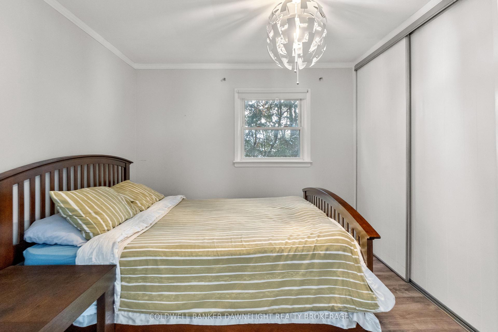 Photo 17 of 245 Dufferin Street, Central Elgin, Belmont — HOMEH