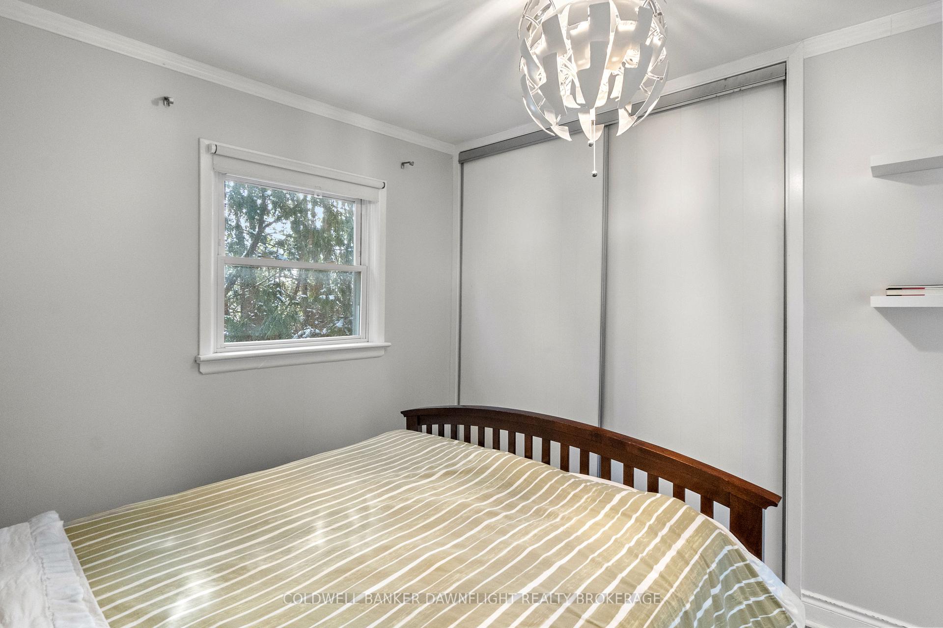 Photo 18 of 245 Dufferin Street, Central Elgin, Belmont — HOMEH