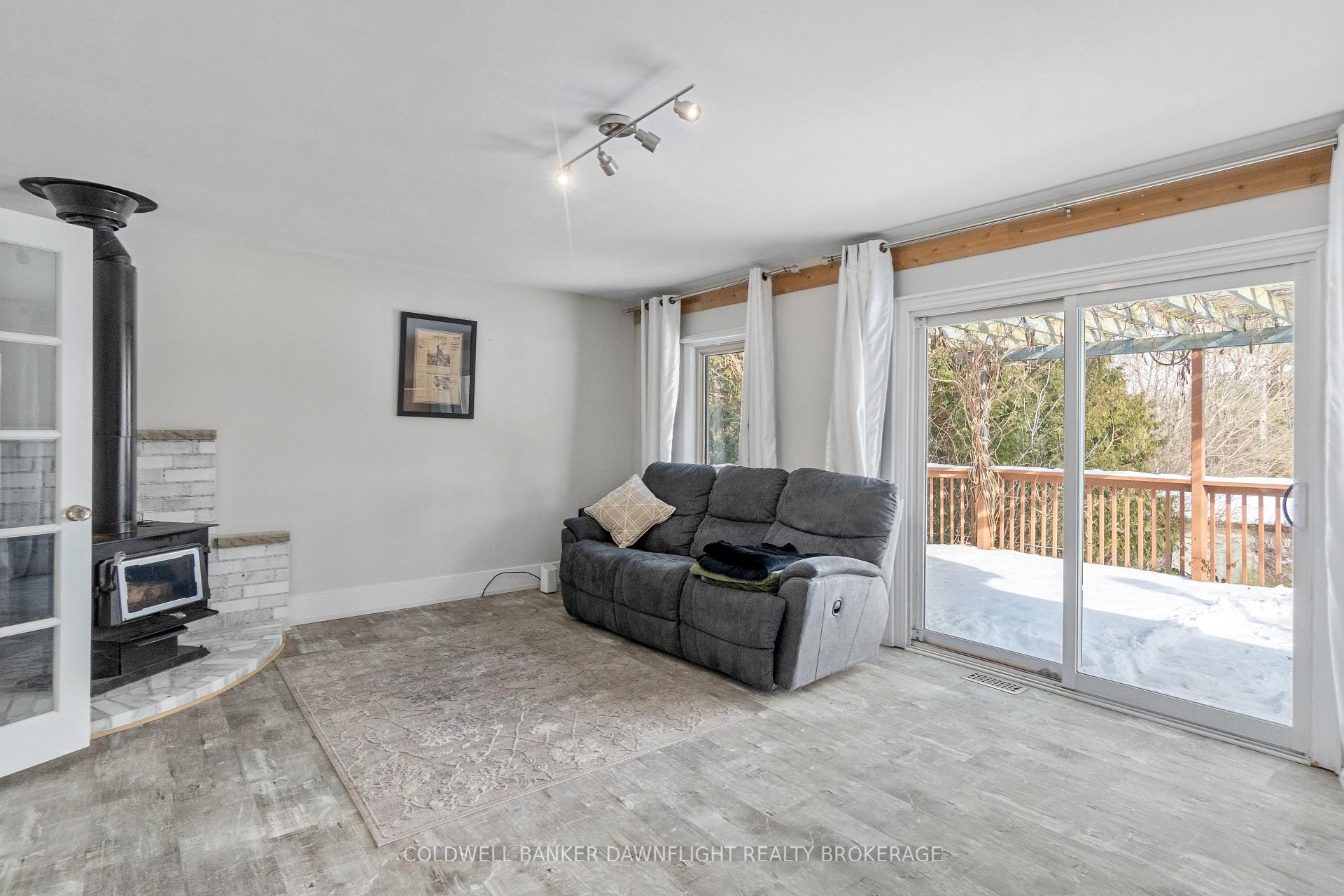 Photo 22 of 245 Dufferin Street, Central Elgin, Belmont — HOMEH