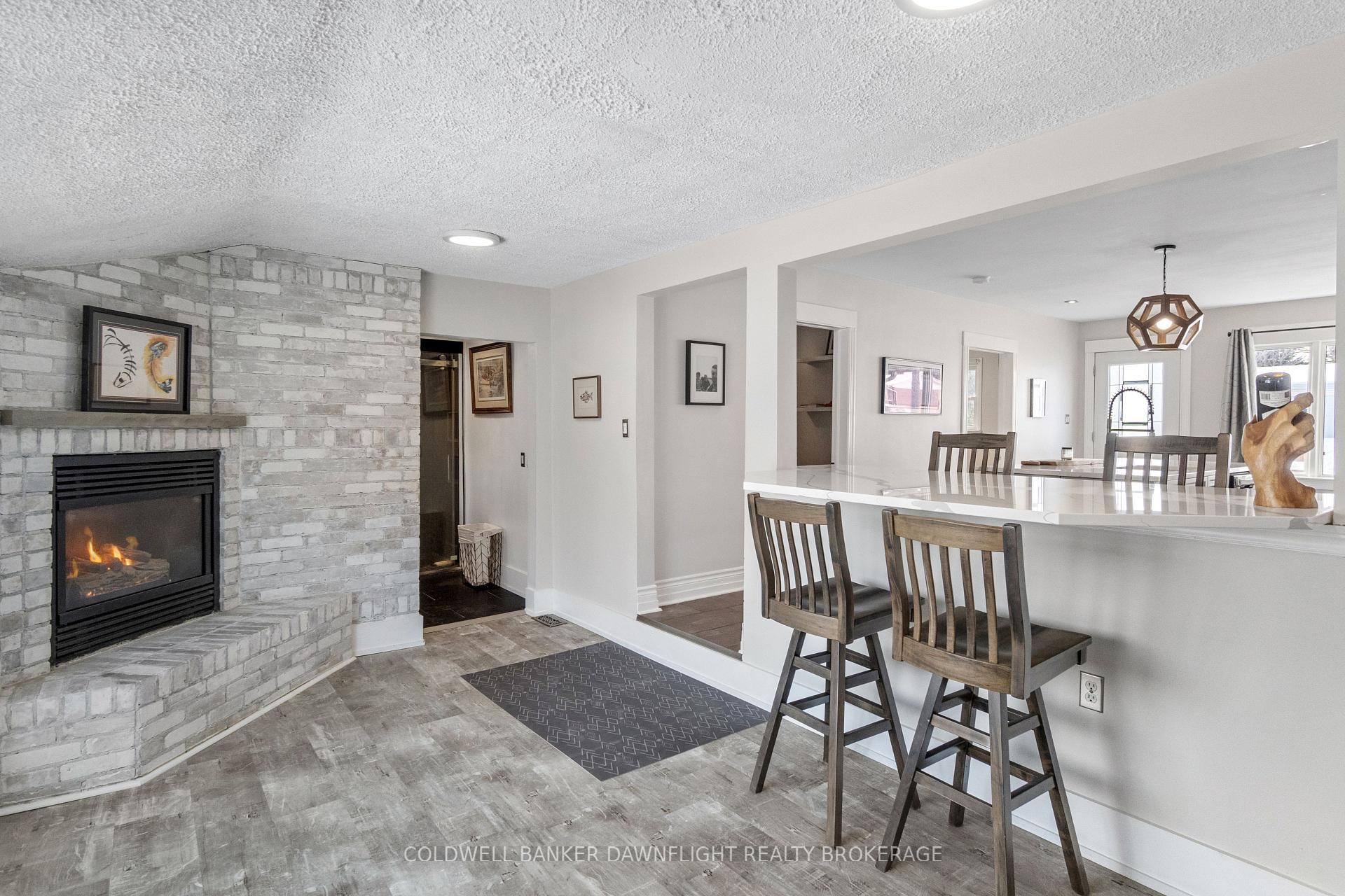 Photo 23 of 245 Dufferin Street, Central Elgin, Belmont — HOMEH