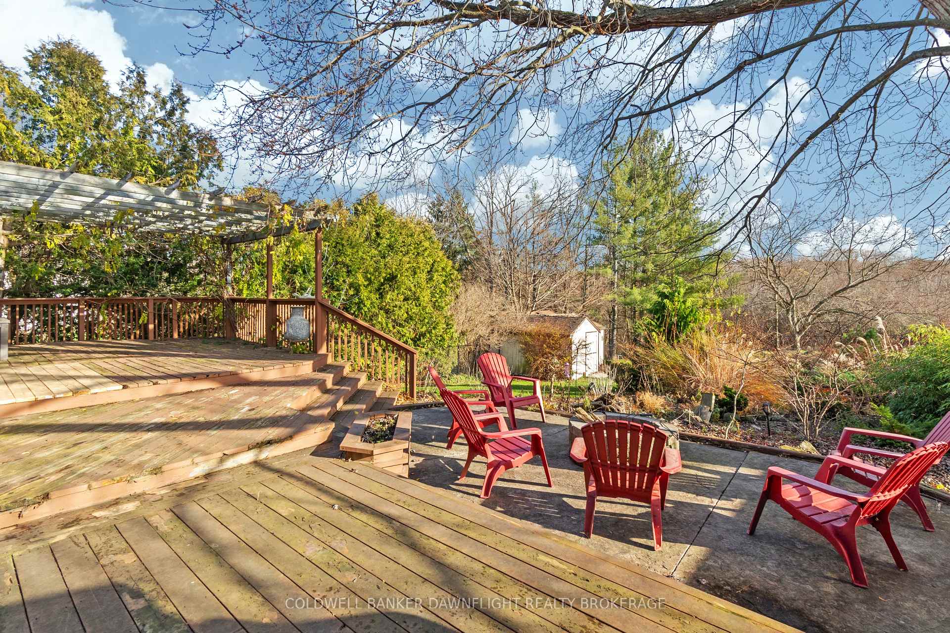 Photo 37 of 245 Dufferin Street, Central Elgin, Belmont — HOMEH