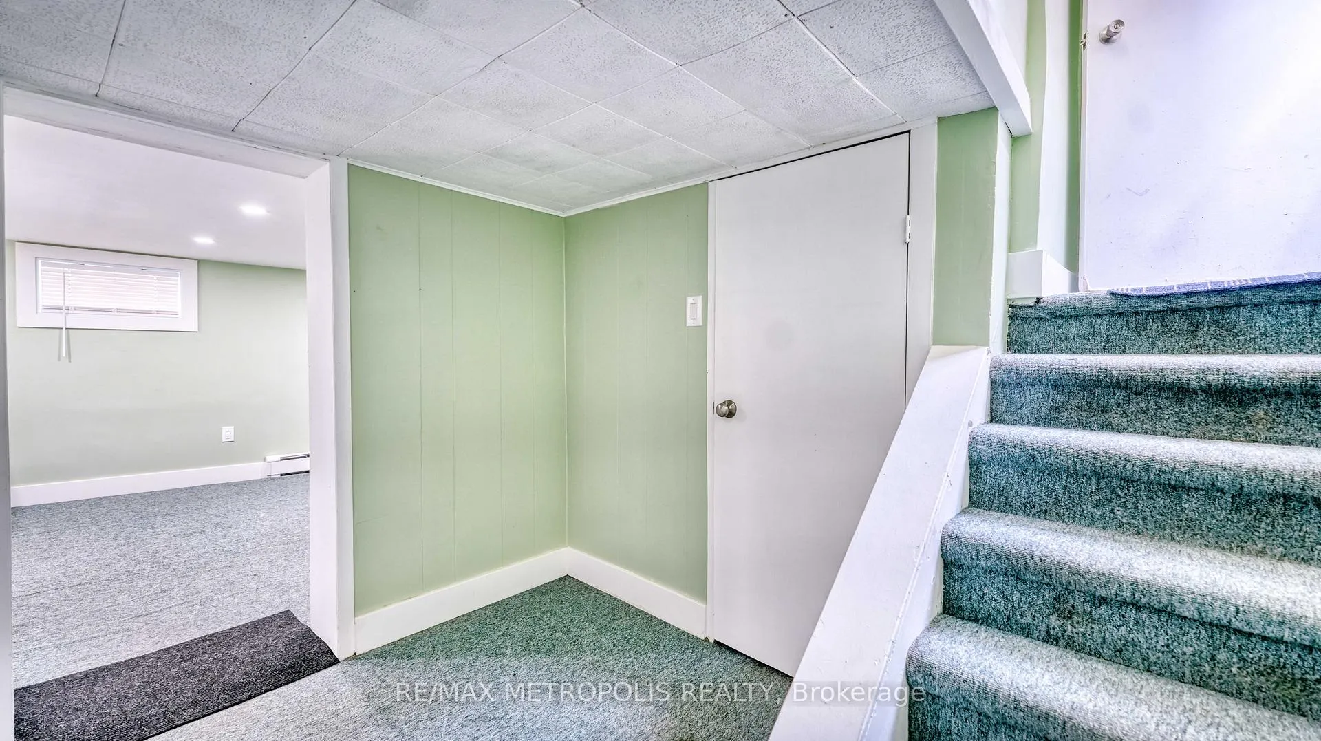 Photo 3 of Unit Bsmt, 27 Warren Avenue, Oshawa, McLaughlin — HOMEH