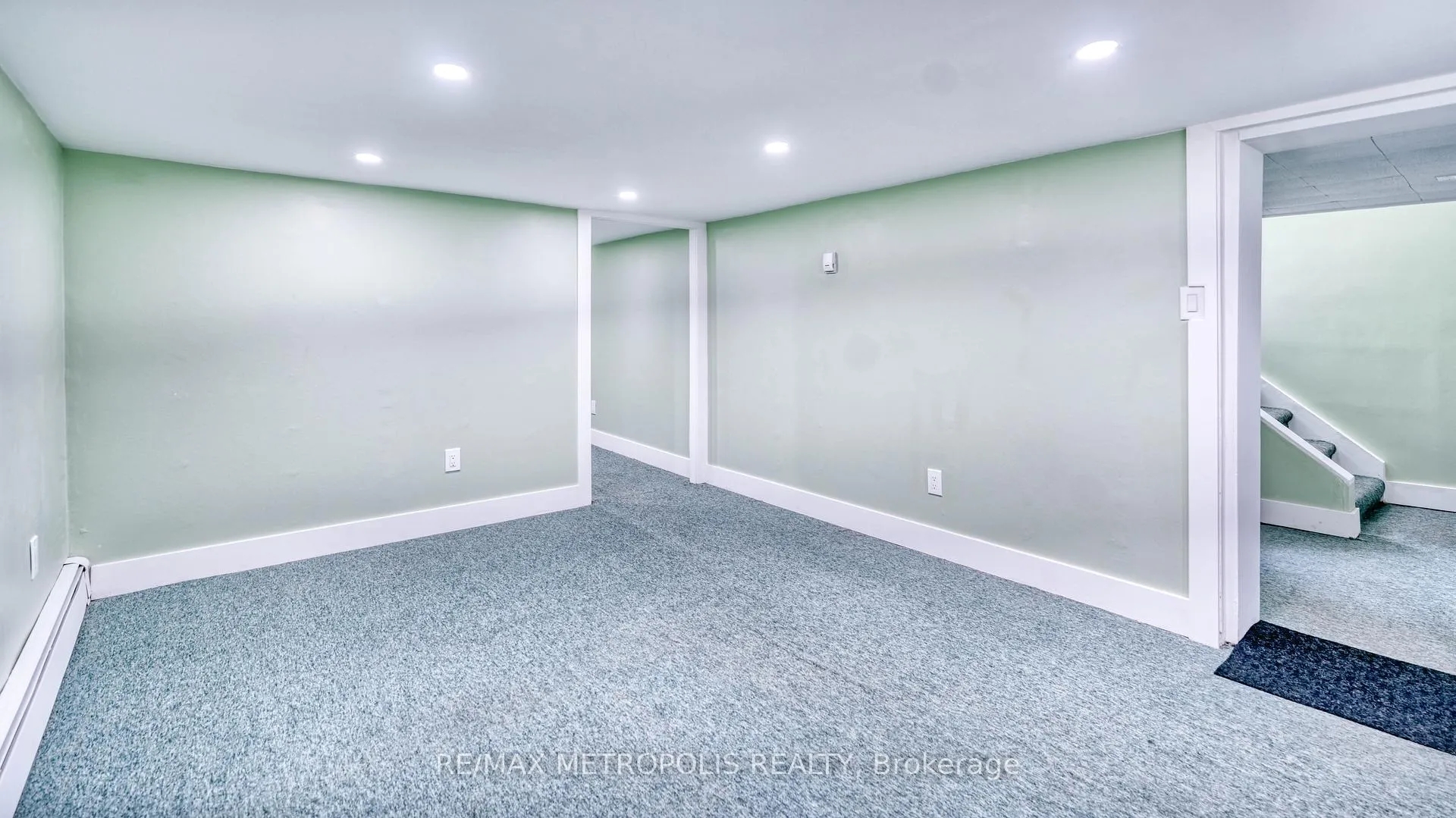 Photo 7 of Unit Bsmt, 27 Warren Avenue, Oshawa, McLaughlin — HOMEH