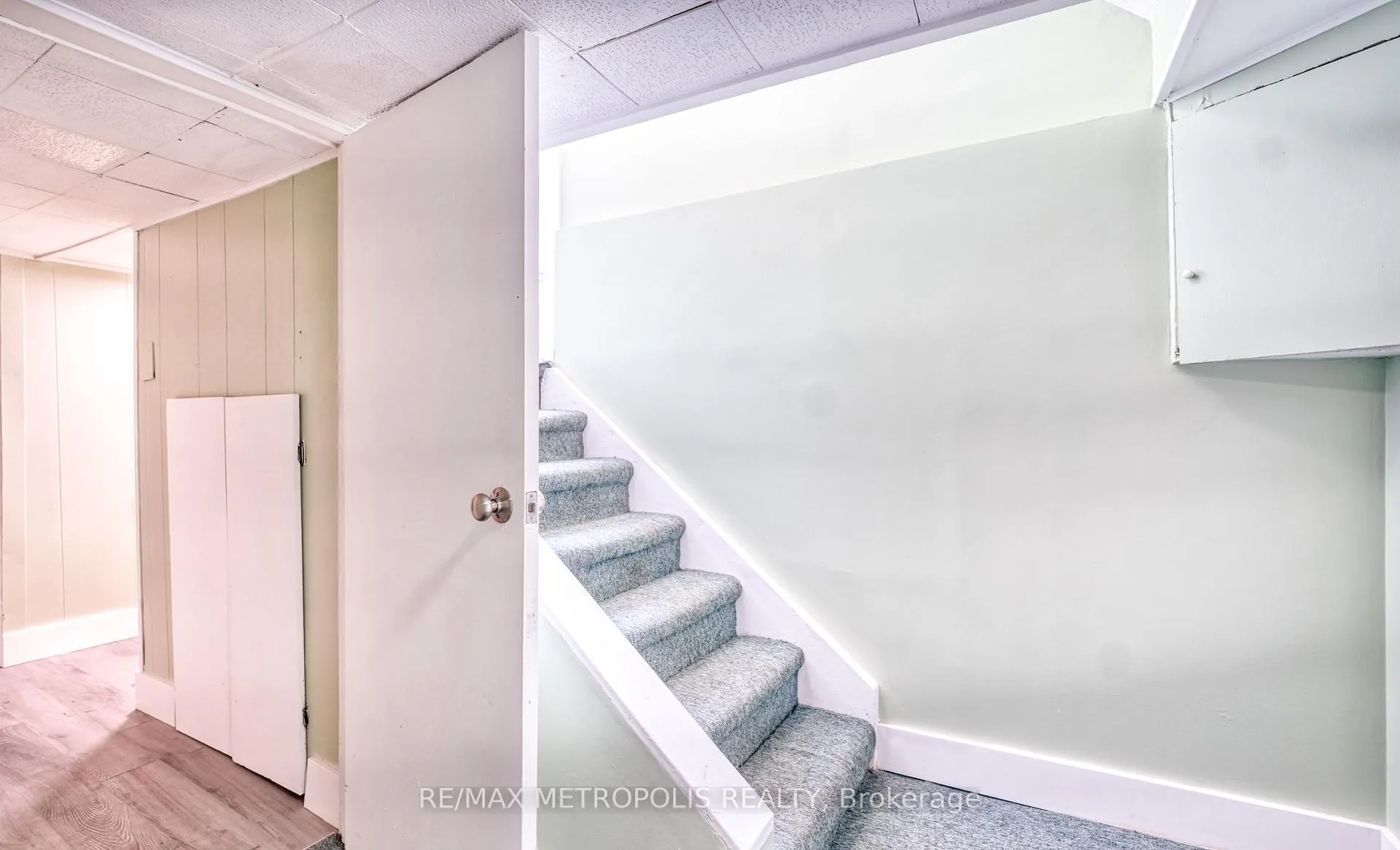 Photo 13 of Unit Bsmt, 27 Warren Avenue, Oshawa, McLaughlin — HOMEH