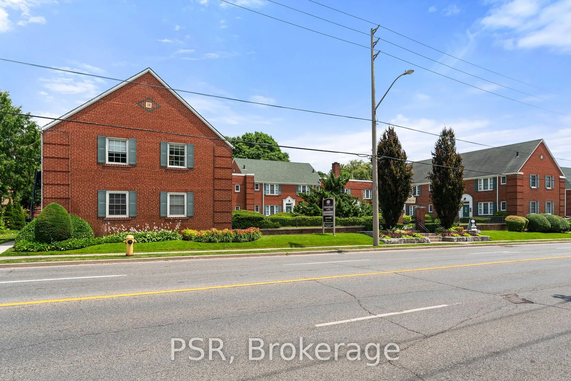 Photo 4 of Unit U02, 1365 Bayview Avenue, Toronto, Leaside — HOMEH