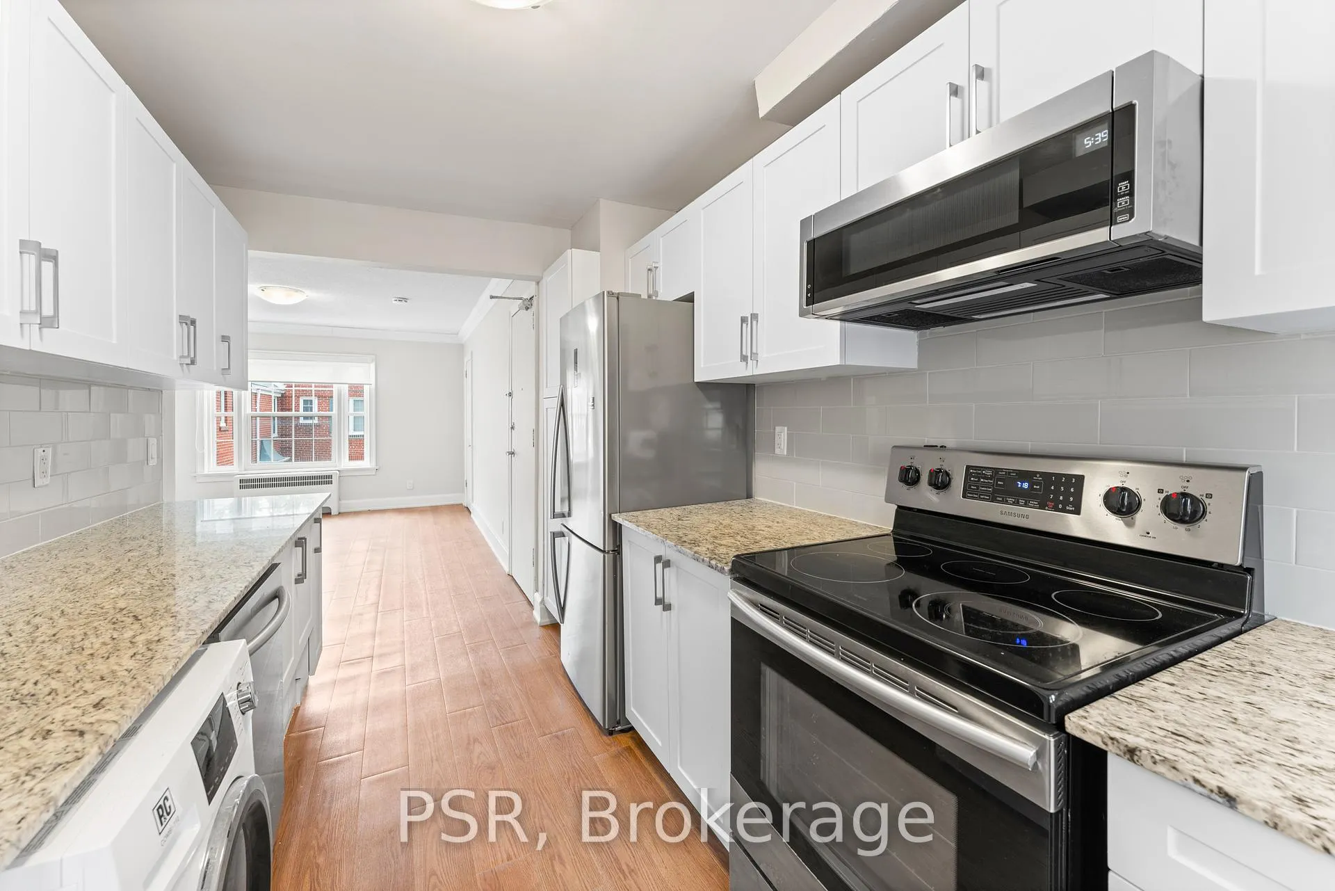 Photo 7 of Unit U02, 1365 Bayview Avenue, Toronto, Leaside — HOMEH