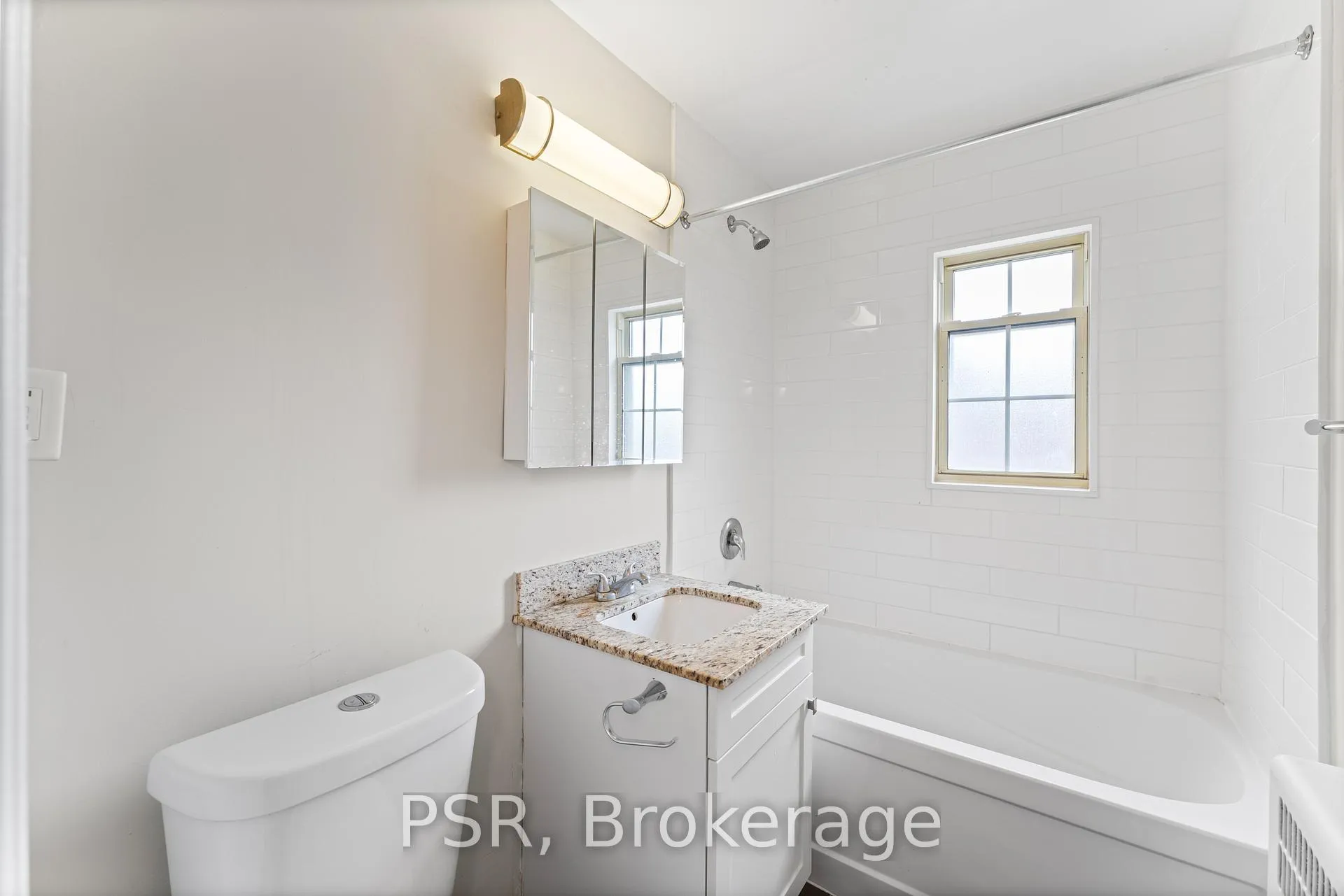 Photo 8 of Unit U02, 1365 Bayview Avenue, Toronto, Leaside — HOMEH