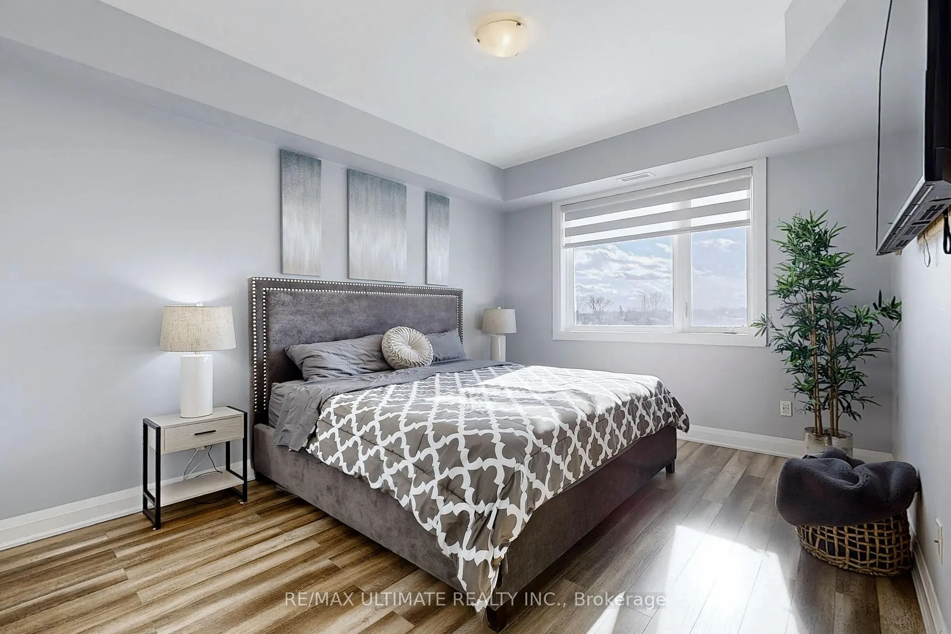 Photo 13 of Unit 406, 299 Cundles Road E, Barrie, Cundles East — HOMEH
