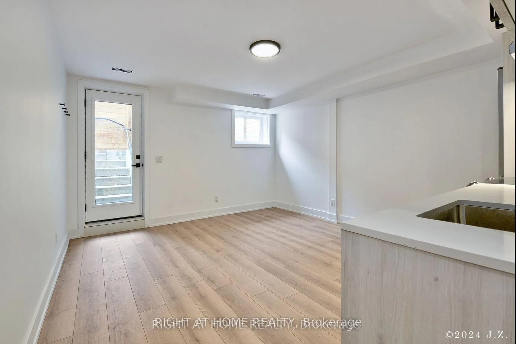 Photo 2 of Unit Lower, 50B Lanark Avenue, Toronto, Oakwood Village — HOMEH