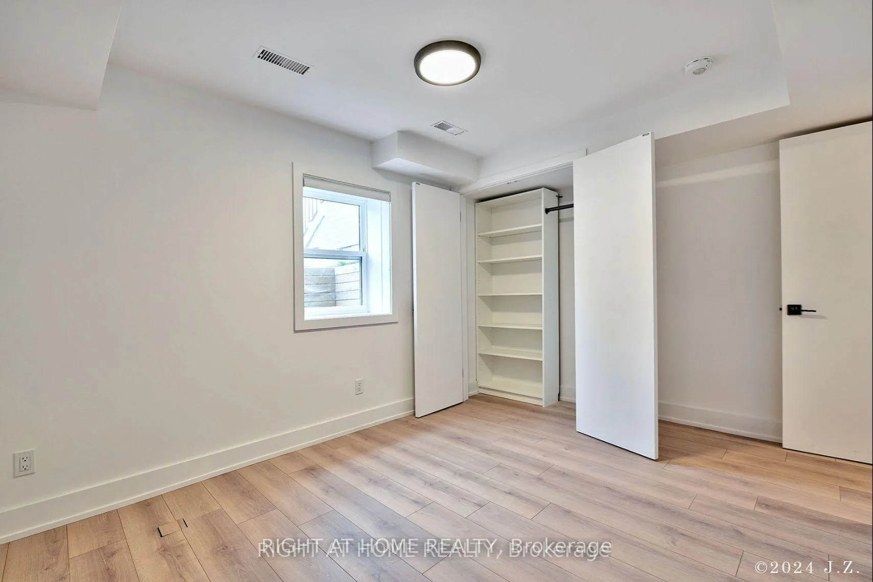 Photo 6 of Unit Lower, 50B Lanark Avenue, Toronto, Oakwood Village — HOMEH