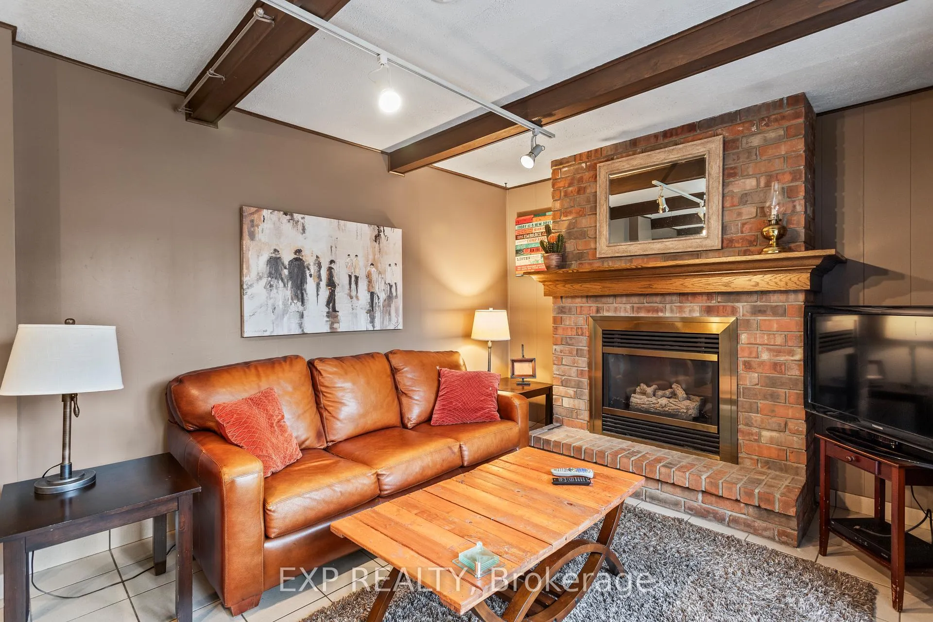 Photo 6 of Unit B, 11538 Longwoods Road, Middlesex Centre, Delaware Town — HOMEH