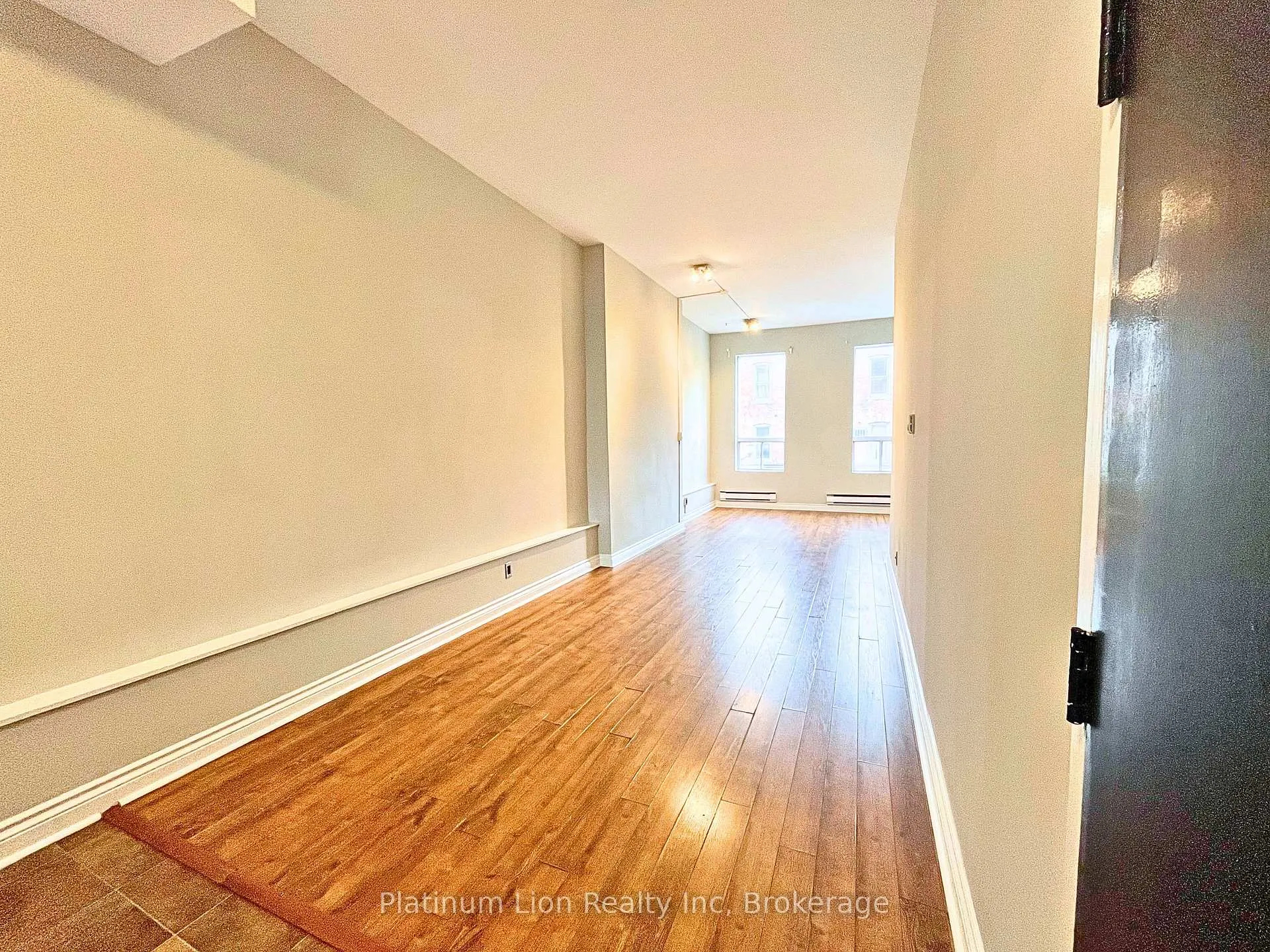 Photo 2 of Unit 4, 225 King Street E, Hamilton, Beasley — HOMEH