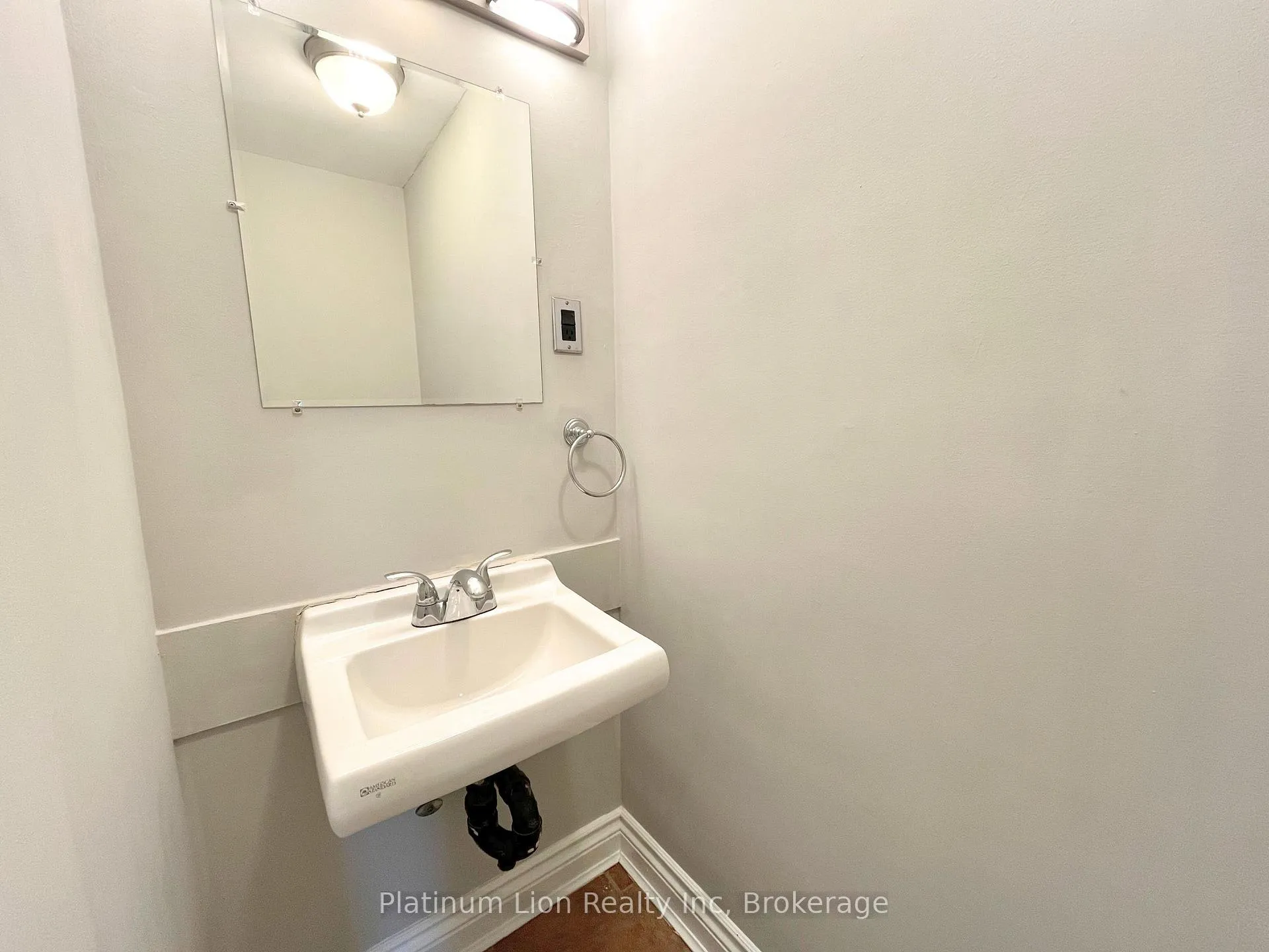Photo 11 of Unit 4, 225 King Street E, Hamilton, Beasley — HOMEH