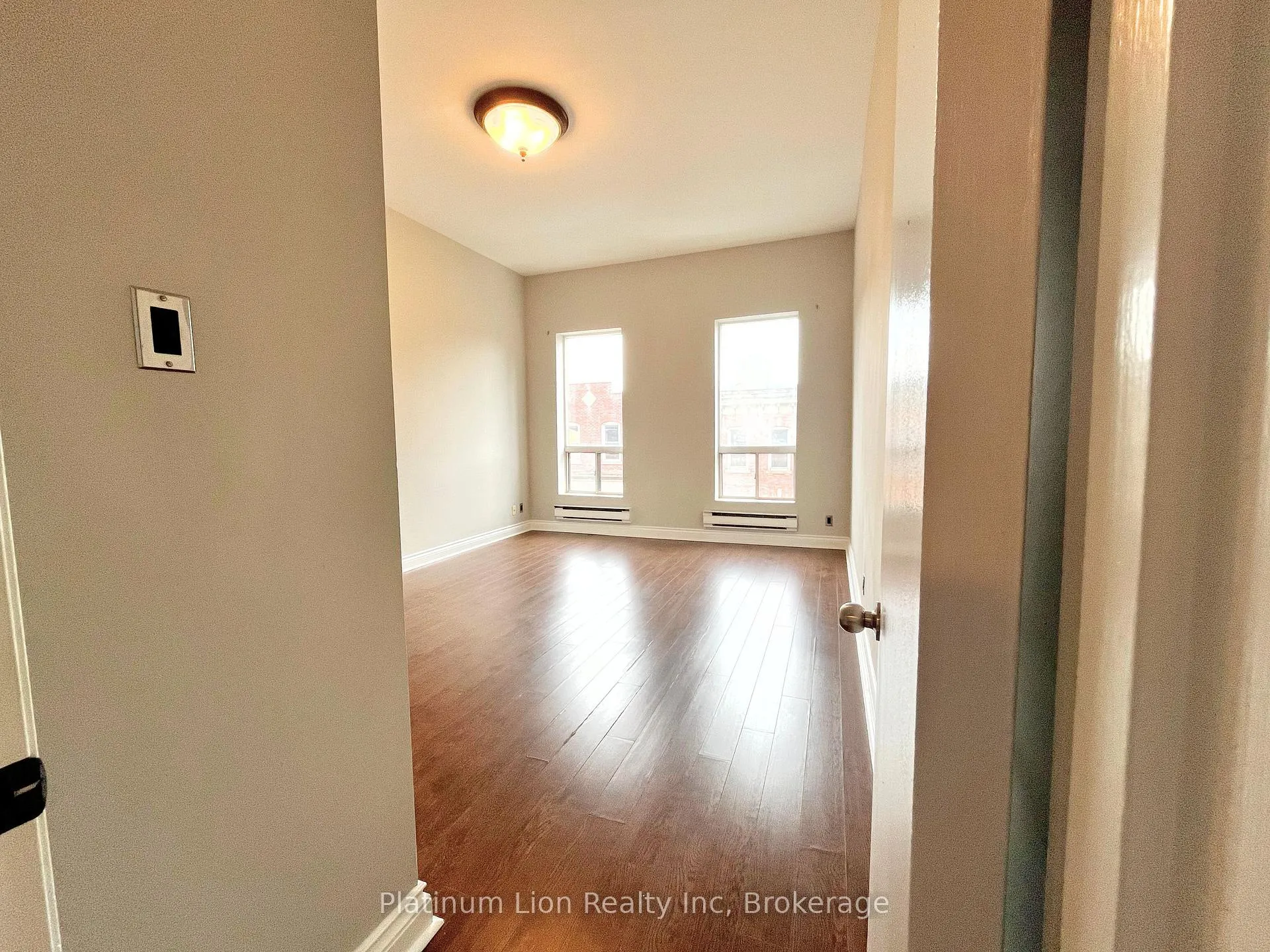Photo 16 of Unit 4, 225 King Street E, Hamilton, Beasley — HOMEH