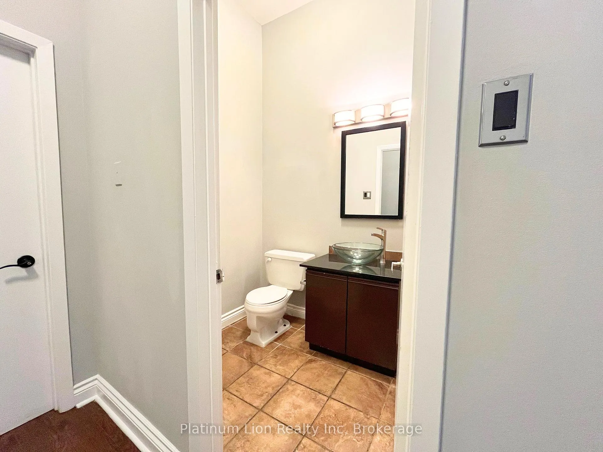 Photo 23 of Unit 4, 225 King Street E, Hamilton, Beasley — HOMEH