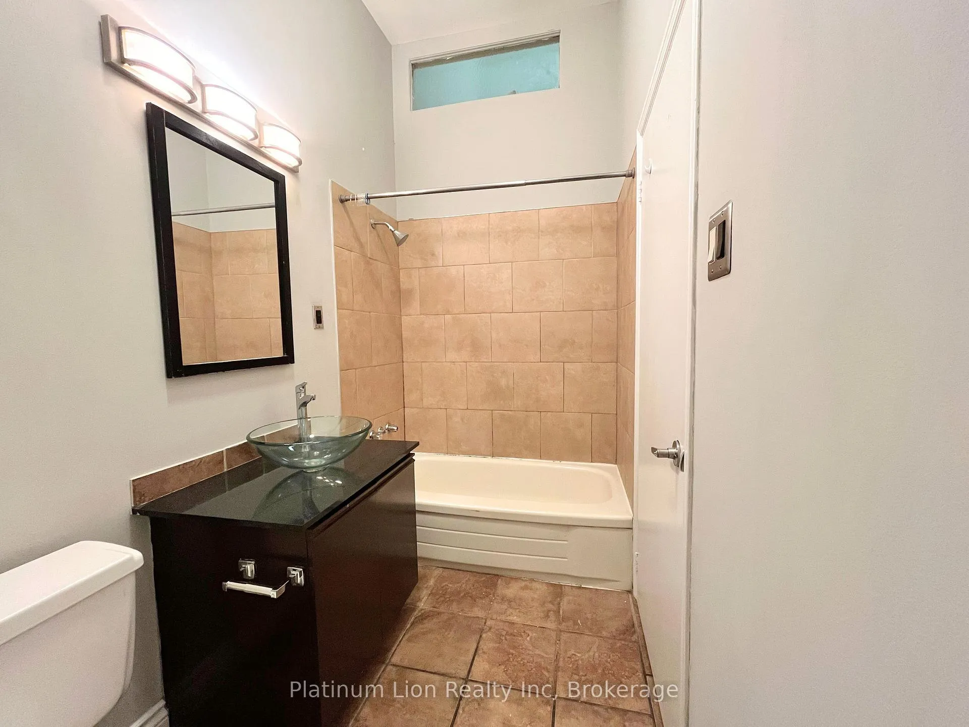 Photo 24 of Unit 4, 225 King Street E, Hamilton, Beasley — HOMEH