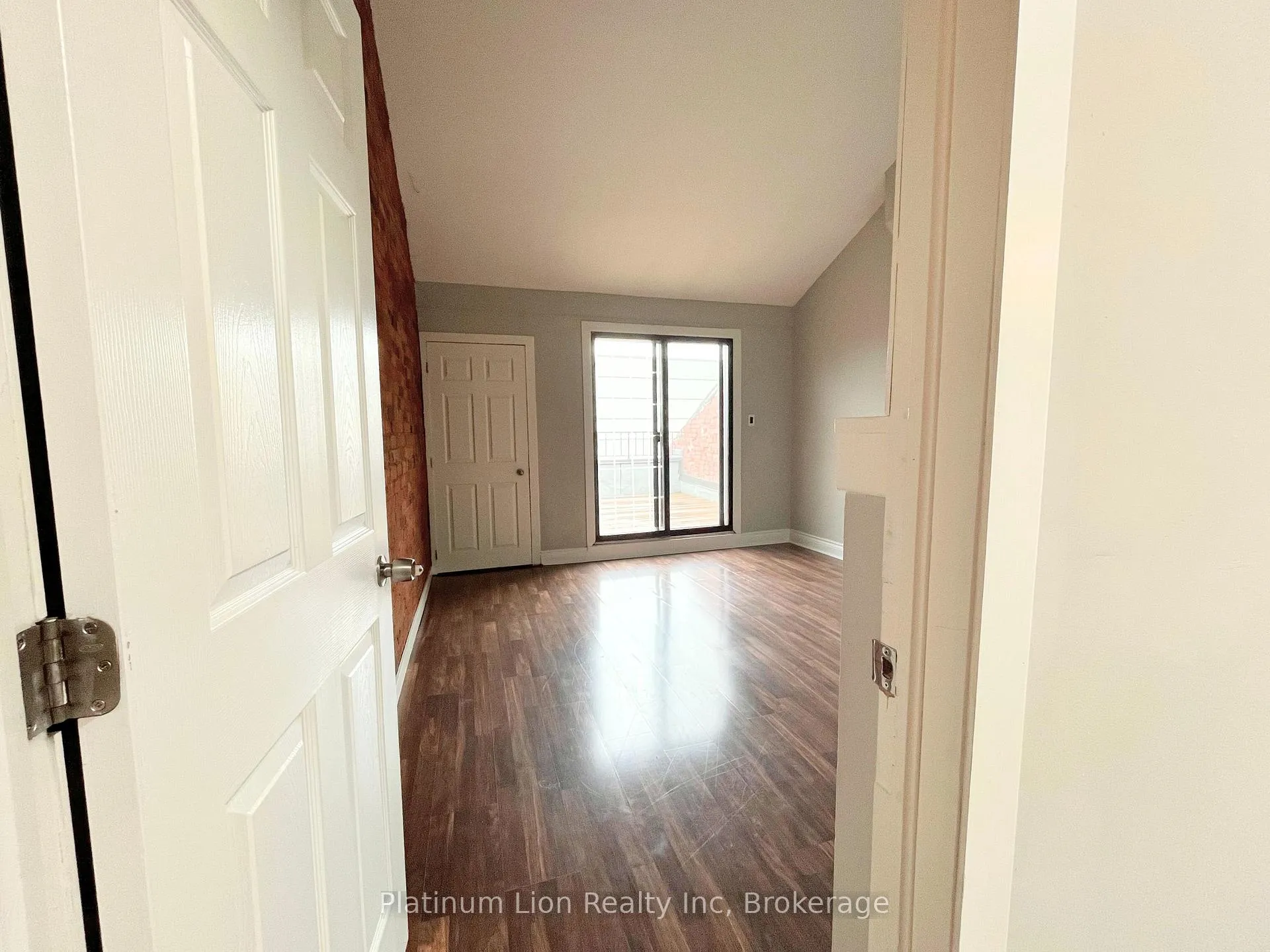 Photo 27 of Unit 4, 225 King Street E, Hamilton, Beasley — HOMEH