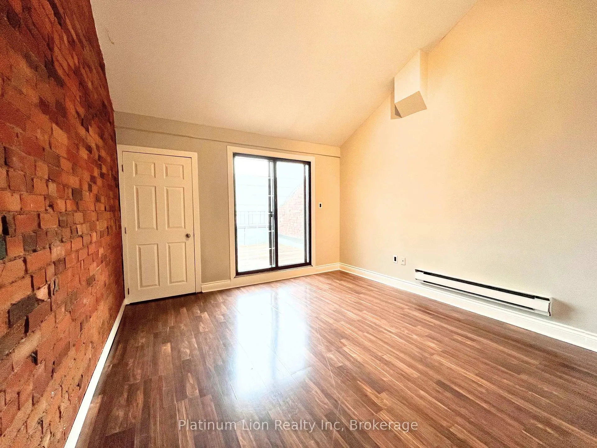 Photo 28 of Unit 4, 225 King Street E, Hamilton, Beasley — HOMEH
