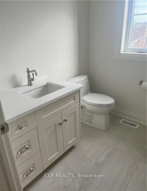 Photo 8 of Unit Upper, 10 Cristallina Drive, Thorold, Allanburg/Thorold South — HOMEH