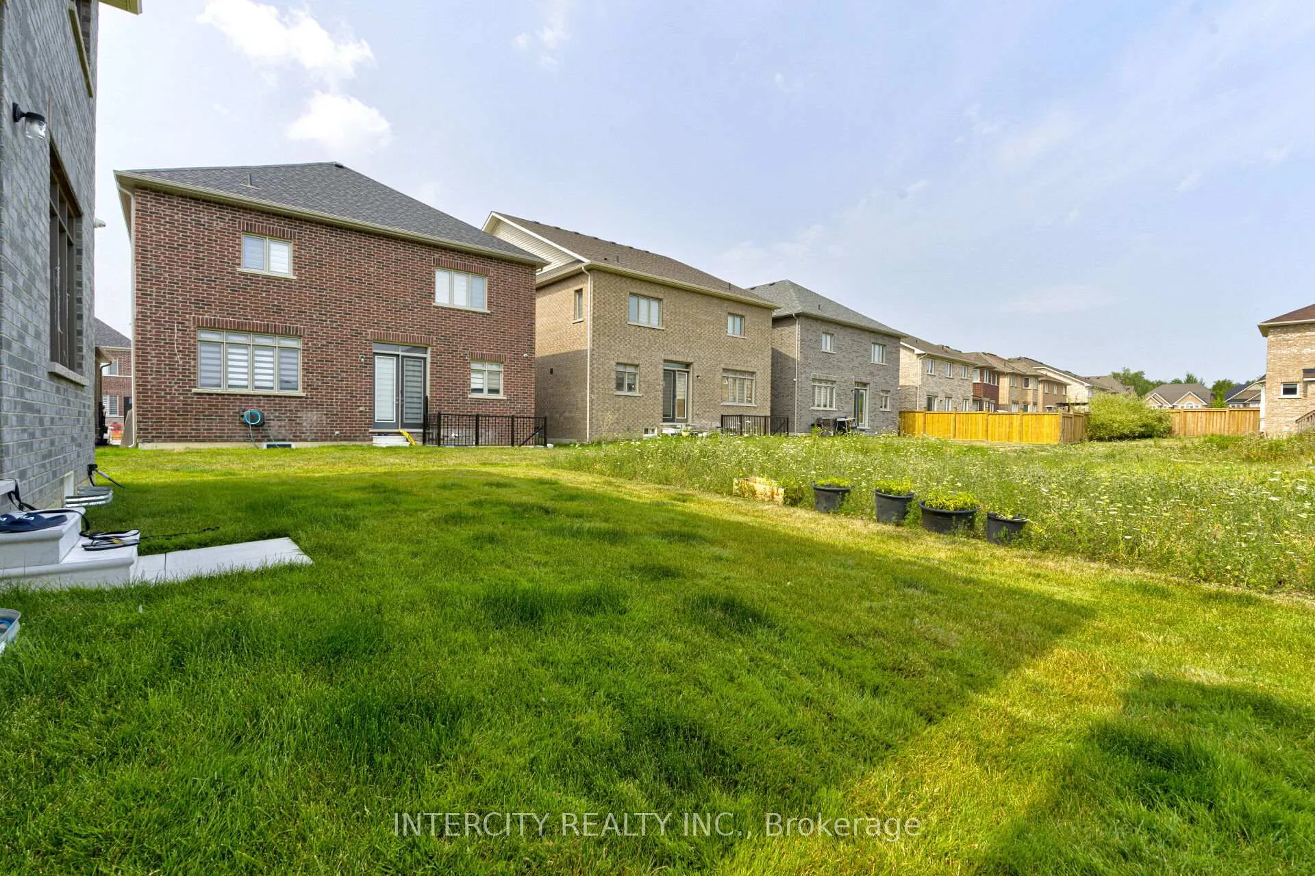 Photo 49 of 58 Dotchson Avenue, Caledon, Rural Caledon — HOMEH