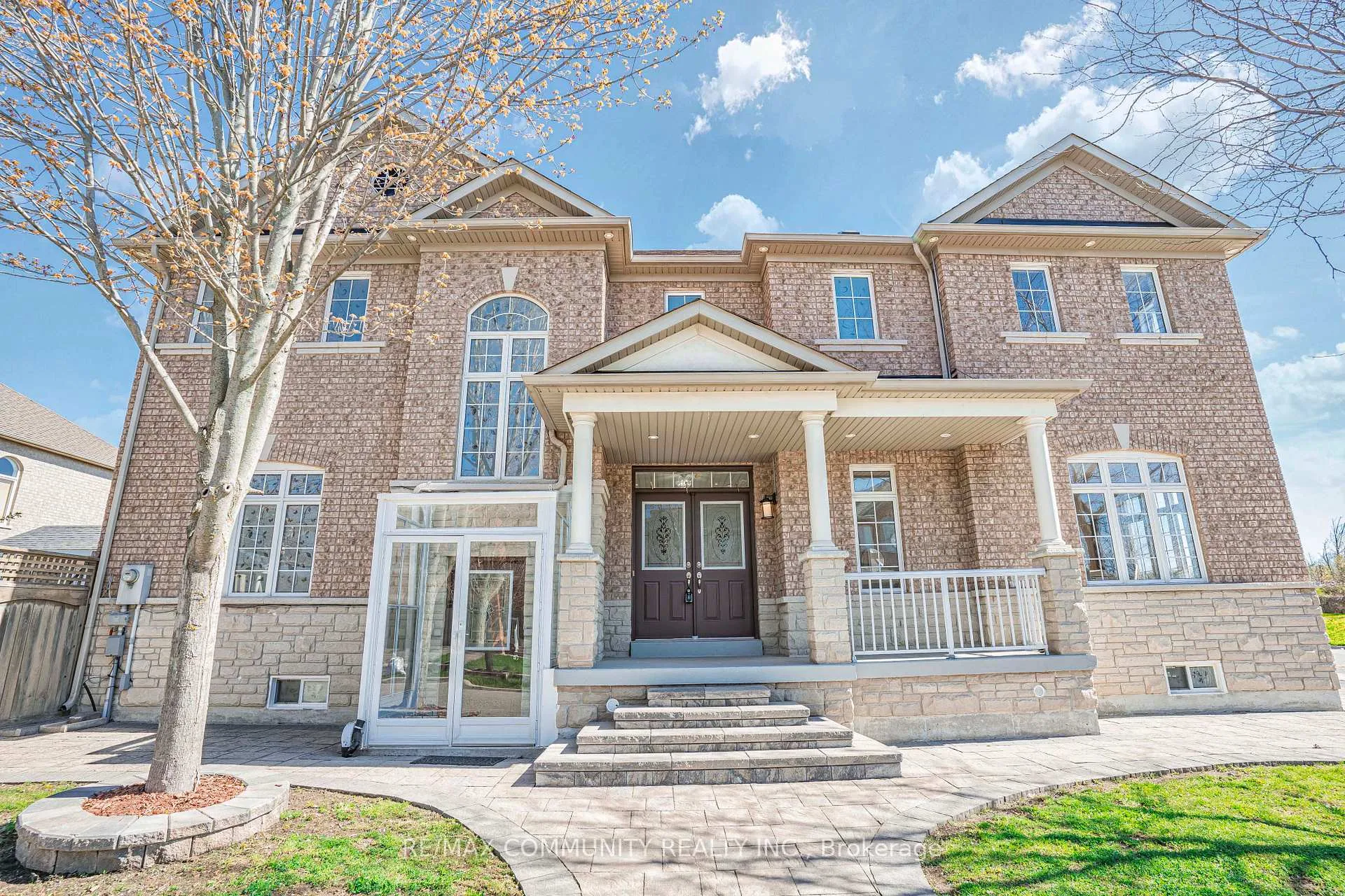 Photo 1 of 42 Reginald Lamb Crescent, Markham, Box Grove — HOMEH