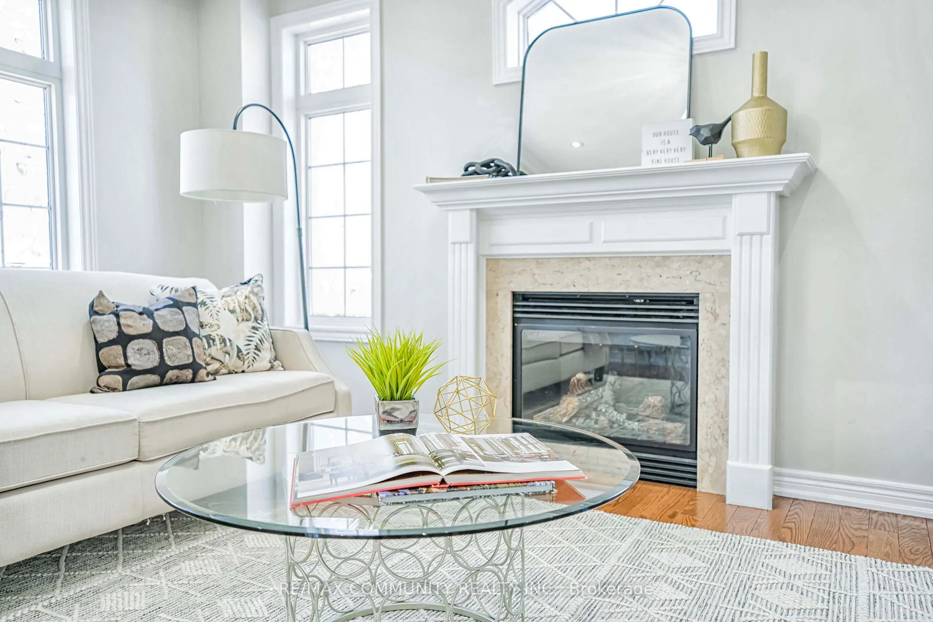 Photo 12 of 42 Reginald Lamb Crescent, Markham, Box Grove — HOMEH