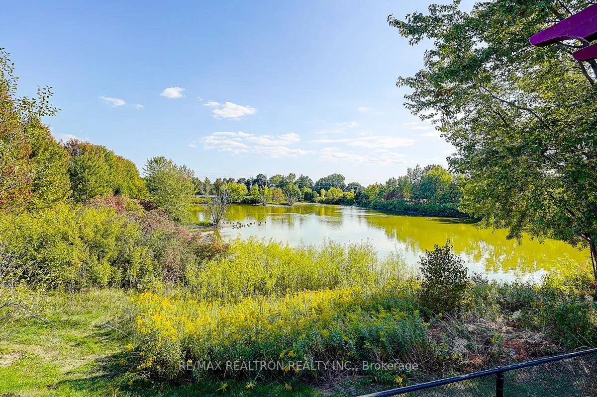 Photo 7 of 22 Alfred Paterson Drive, Markham, Greensborough — HOMEH