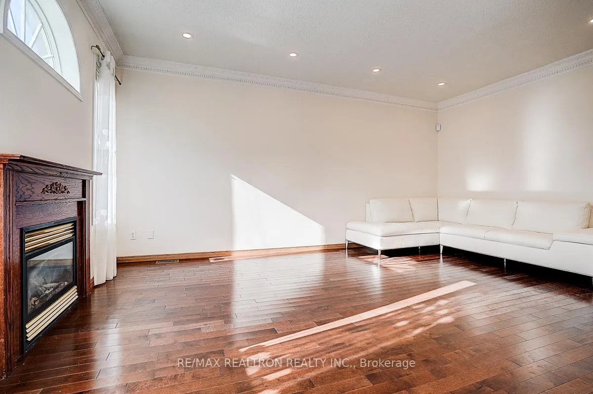 Photo 20 of 22 Alfred Paterson Drive, Markham, Greensborough — HOMEH