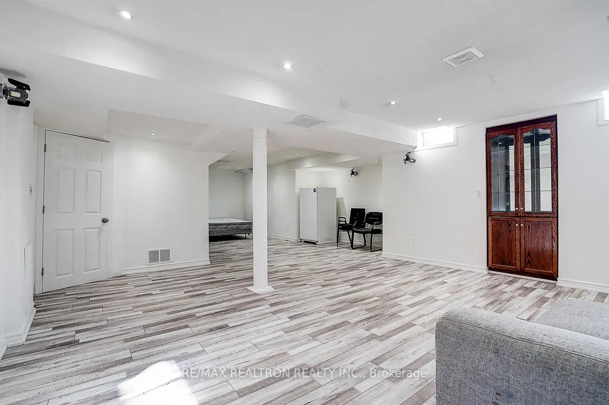 Photo 34 of 22 Alfred Paterson Drive, Markham, Greensborough — HOMEH
