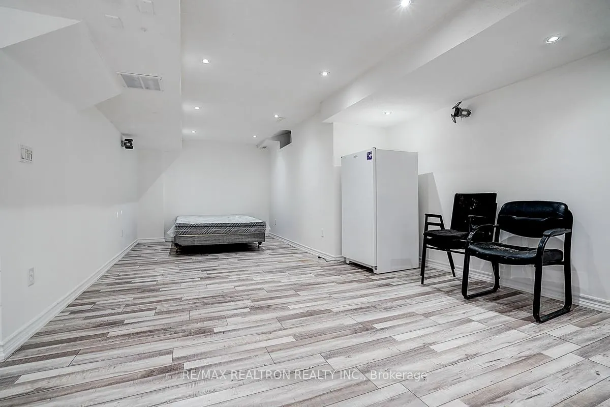 Photo 36 of 22 Alfred Paterson Drive, Markham, Greensborough — HOMEH