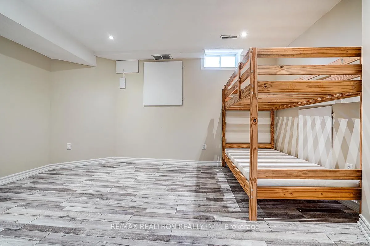 Photo 39 of 22 Alfred Paterson Drive, Markham, Greensborough — HOMEH