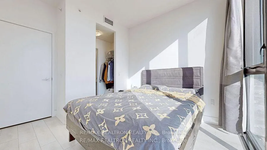 Photo 23 of Unit 3101, 2916 Highway 7, Vaughan, Concord — HOMEH