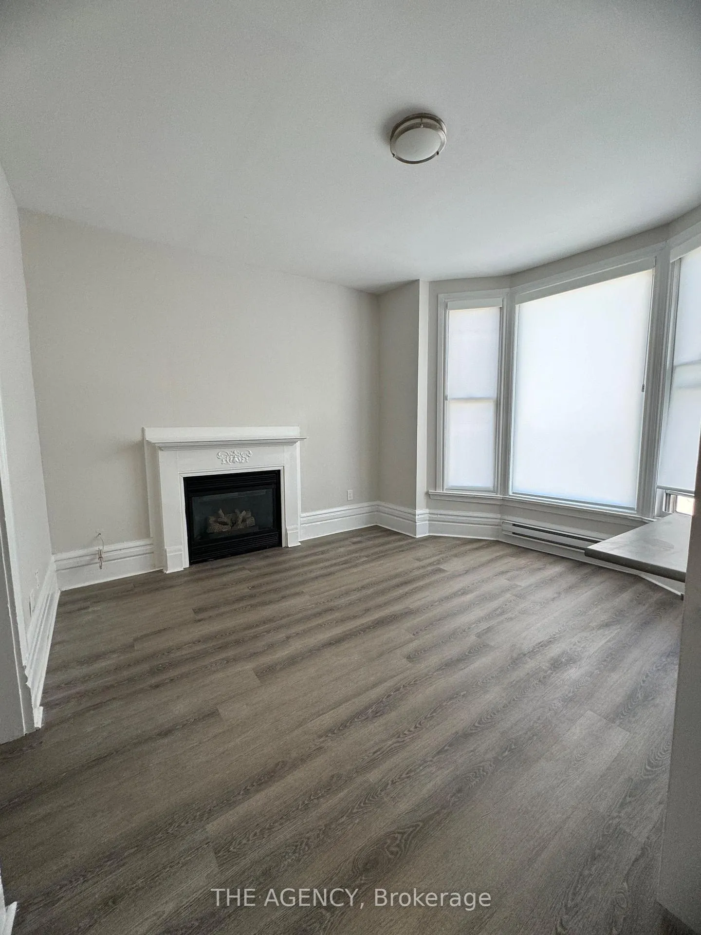 Front of Unit 3, 139 1/2 John Street S