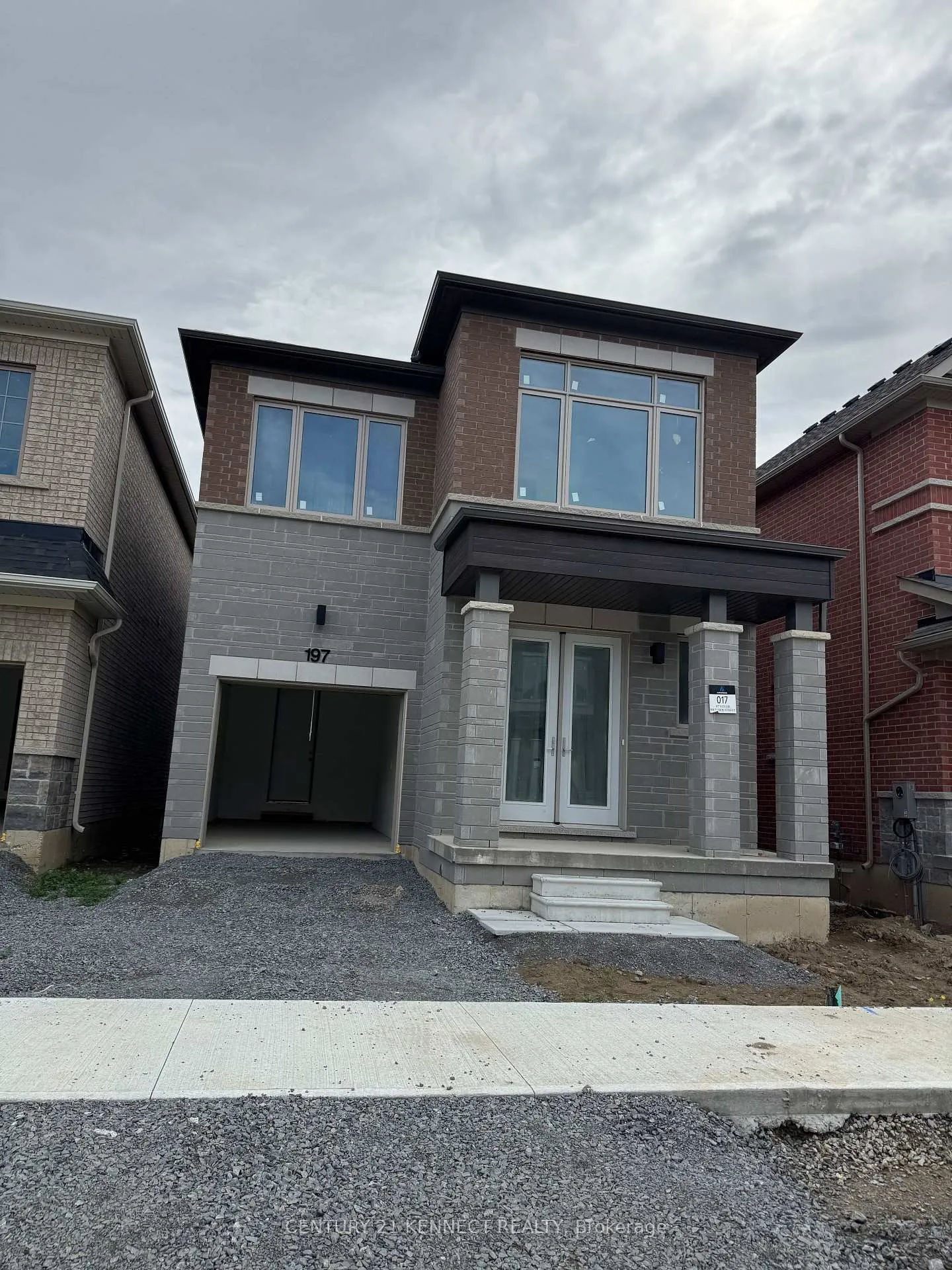 Front of 197 Leslie Richards Street
