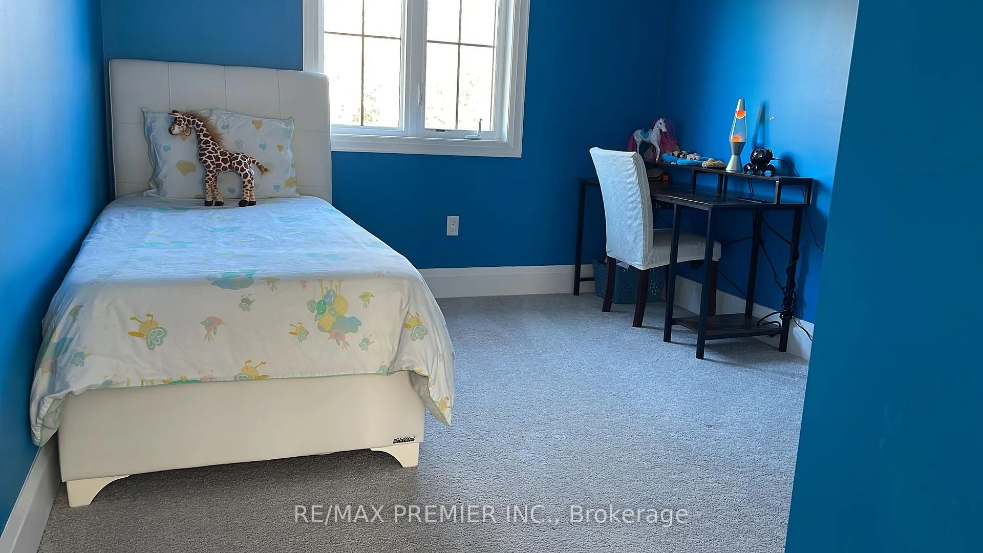 Photo 13 of 43 Crombie Street, Clarington, Bowmanville — HOMEH