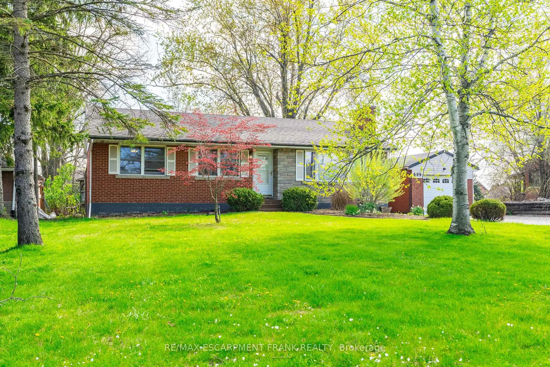 Photo 6 of 699 Rymal Road W, Hamilton, Gurnett — HOMEH