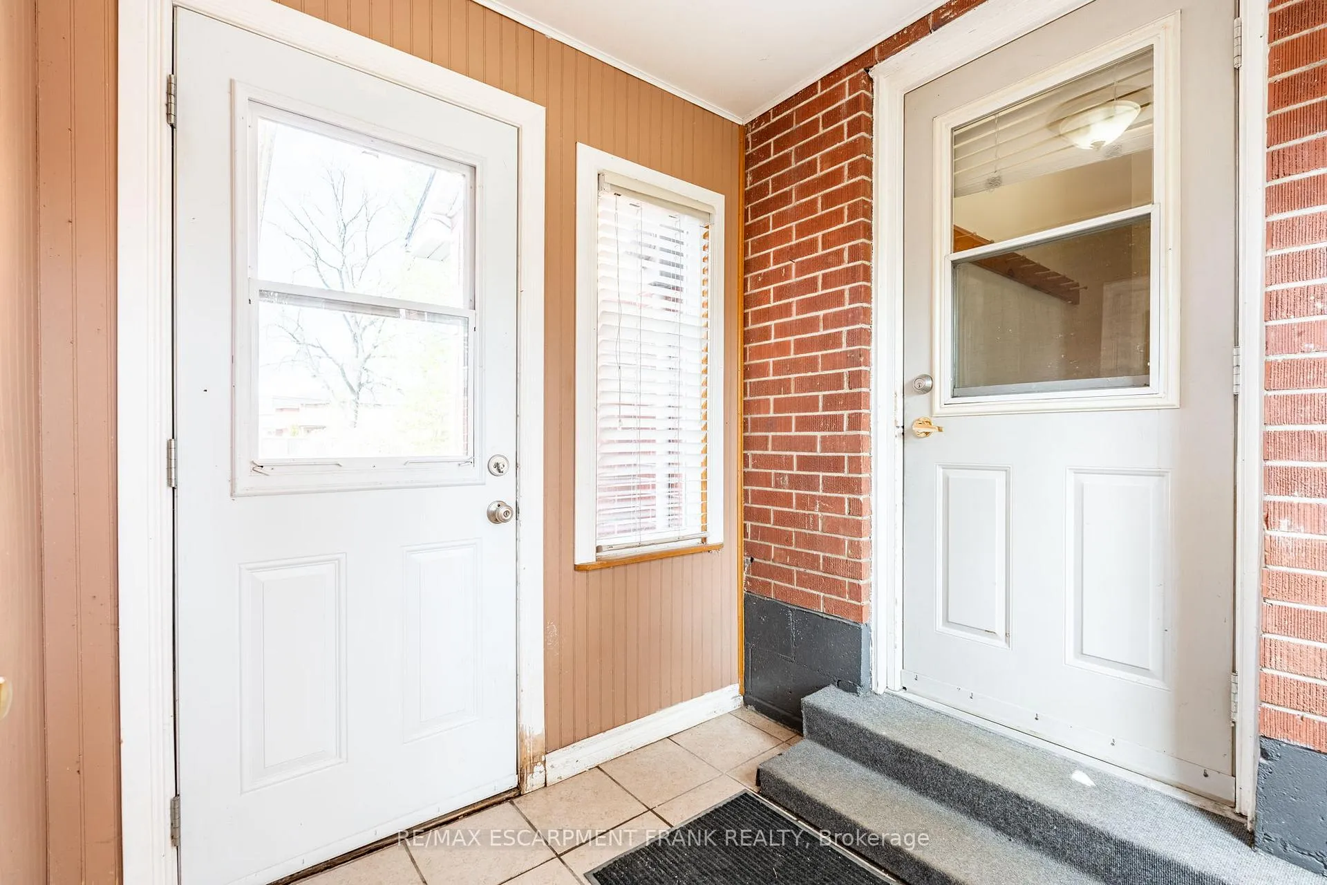 Photo 39 of 699 Rymal Road W, Hamilton, Gurnett — HOMEH