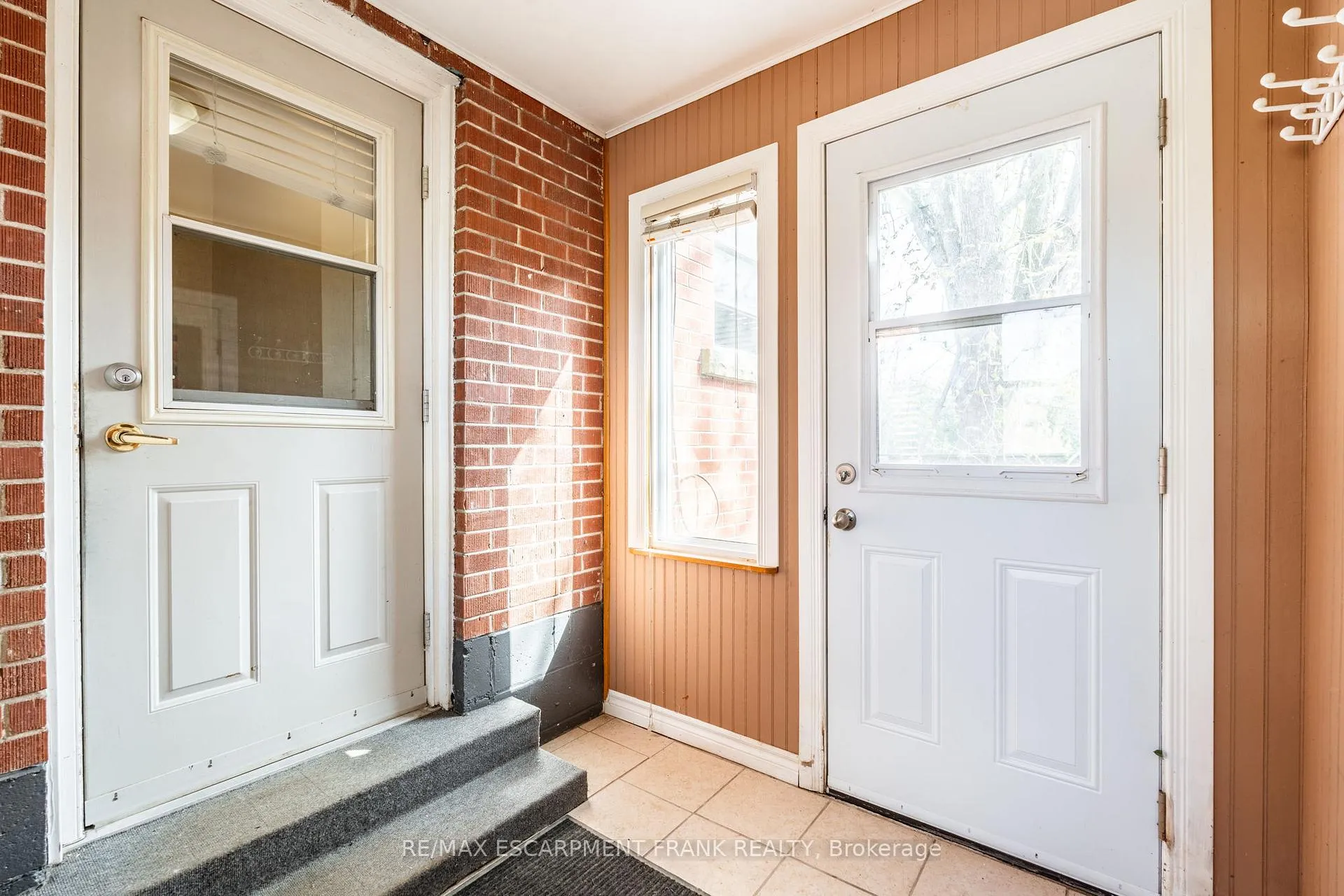 Photo 40 of 699 Rymal Road W, Hamilton, Gurnett — HOMEH