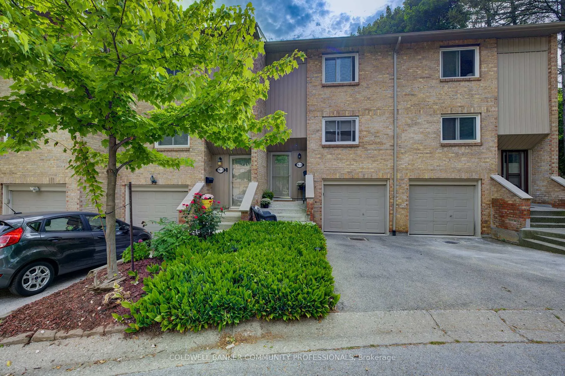 Photo 2 of Unit 4, 95 Fonthill Road, Hamilton, Fessenden — HOMEH