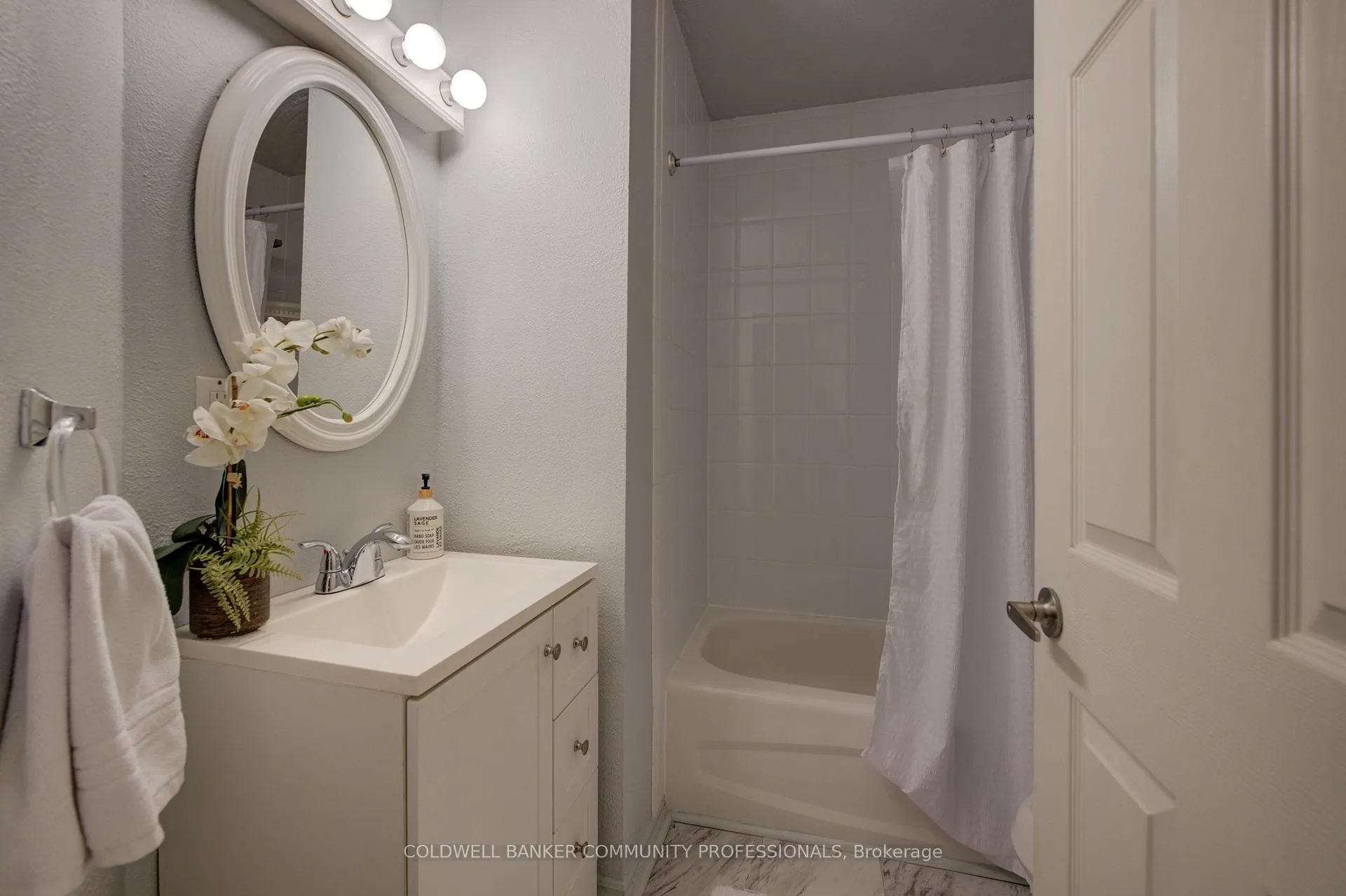 Photo 19 of Unit 4, 95 Fonthill Road, Hamilton, Fessenden — HOMEH