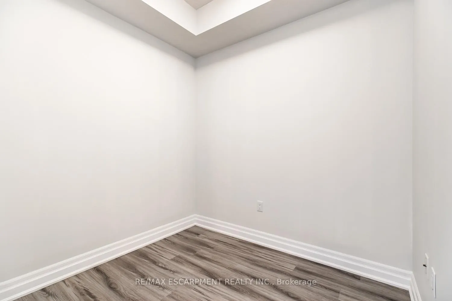 Photo 6 of Unit 510, 125 Shoreview Place, Hamilton, Stoney Creek — HOMEH