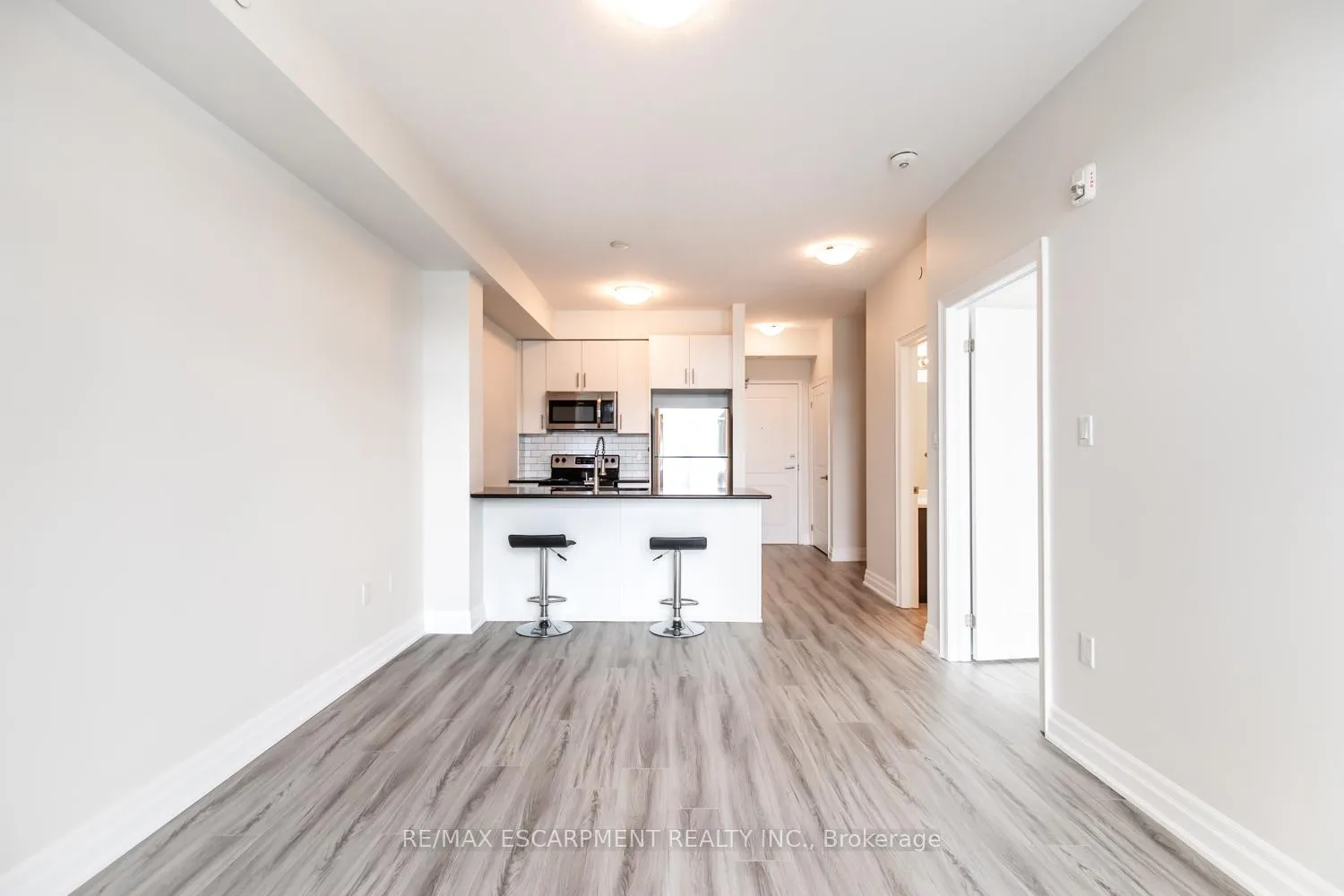 Photo 13 of Unit 510, 125 Shoreview Place, Hamilton, Stoney Creek — HOMEH